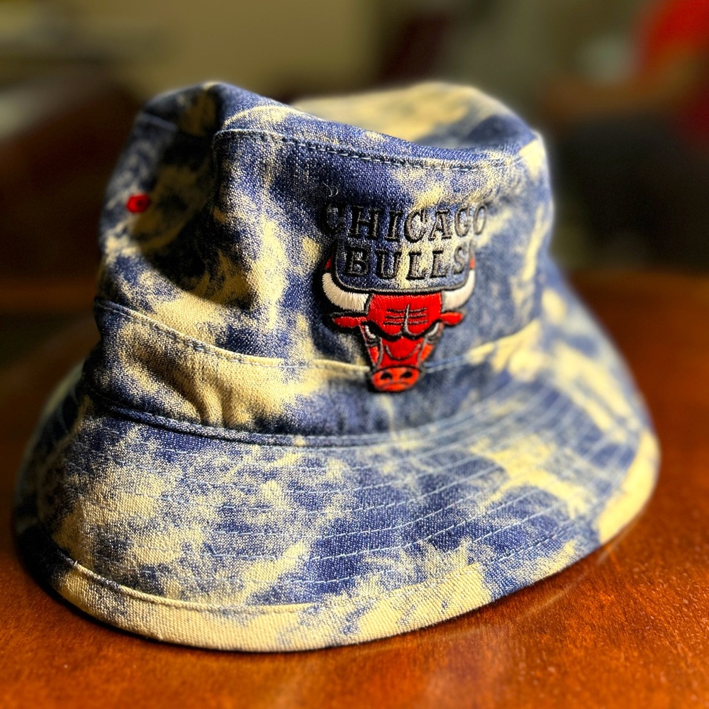 🔥🔥 MITCHELL&NESS CHICAGO BULLS BUCKET HAT
